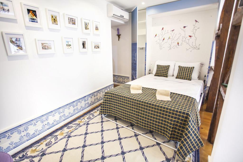 Typical Bairro Alto Apartment Lisboa Exteriér fotografie