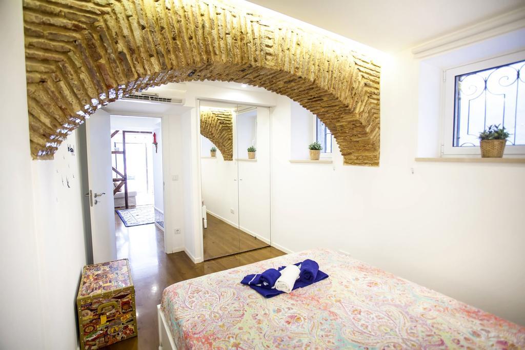Typical Bairro Alto Apartment Lisboa Exteriér fotografie